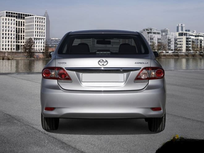2010 toyota corolla arka gorunum