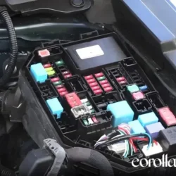 toyota-corolla-sigorta-kutusu-ayrintili