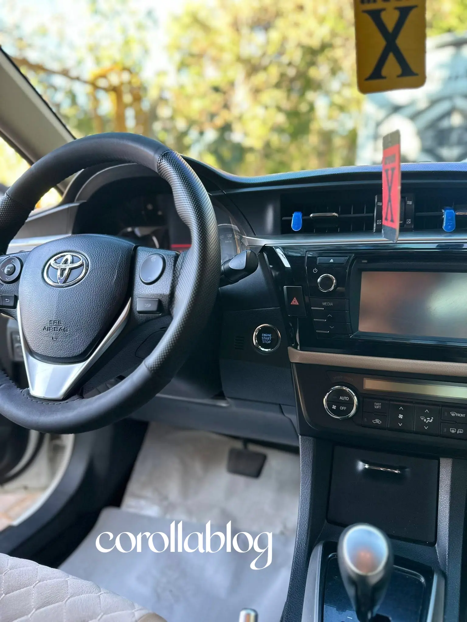 Toyota Corolla 1.6 mı 1.4 Dizel mi? Hangi Motor Daha Avantajlı? 2 toyota corolla 1.6 mı 1.4 dizel mi iç görünüm